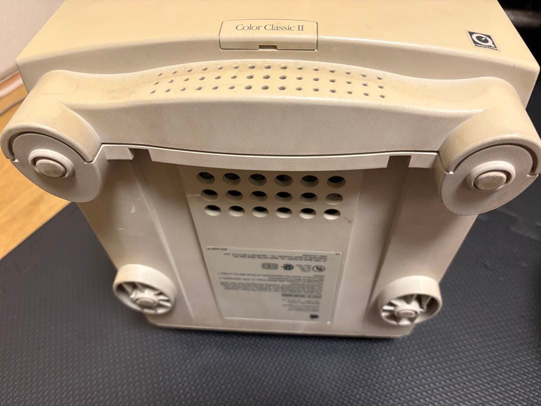 Apple Macintosh Color Classic II 本体のみ