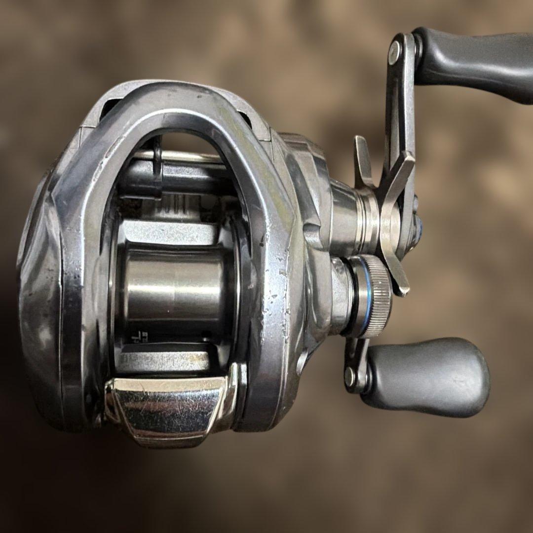 た*ん様 SHIMANO 22 SLX DC XT 70HG 傷あり