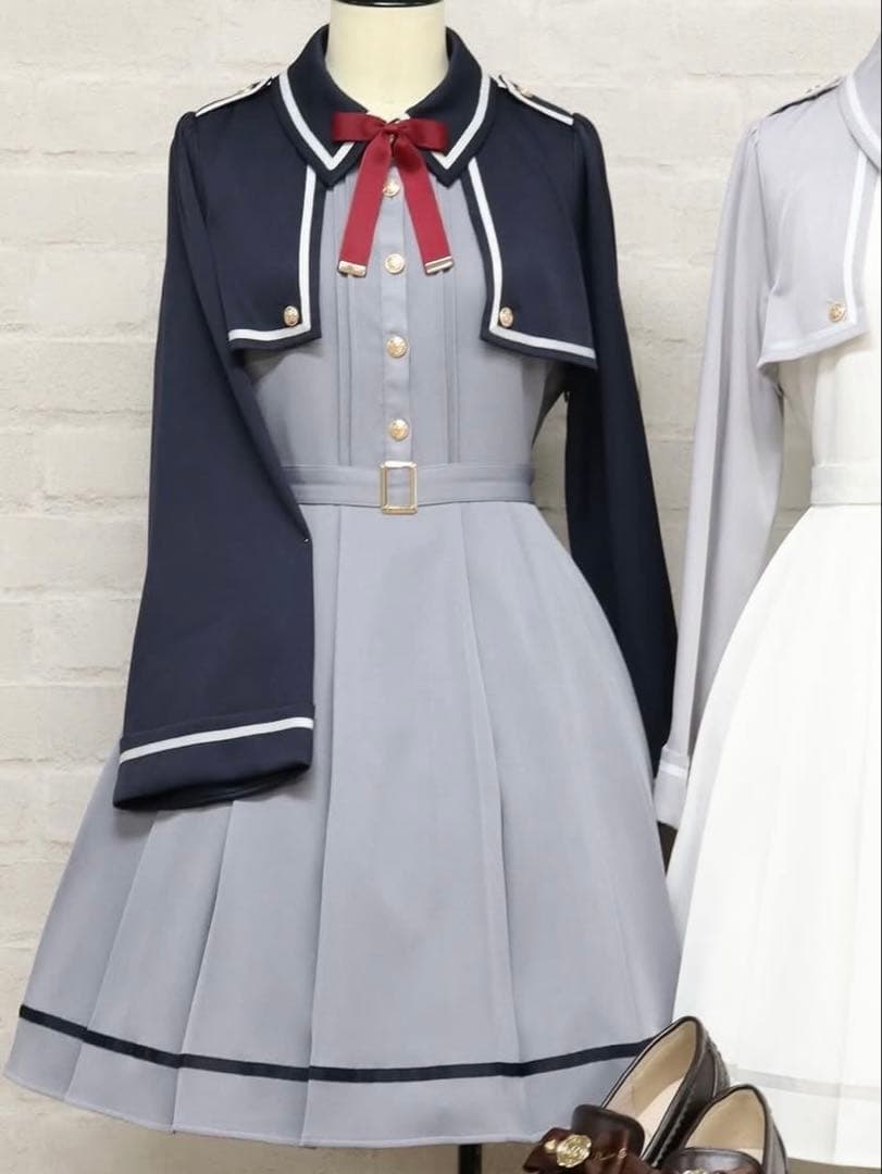 Amavel Brave Heart レイヤードプリーツワンピース　ネイビー