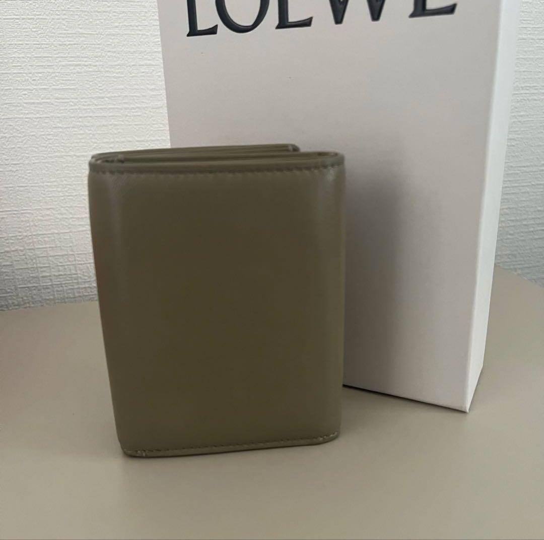 【mmnykhh】LOEWE 三つ折り財布
