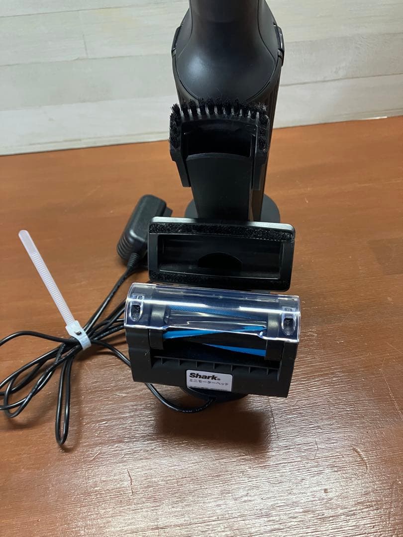 Shark EVOPOWER EX 充電式ハンディクリーナー WV405JDC