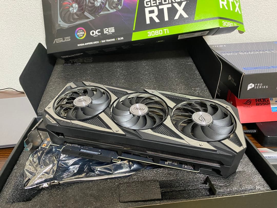 グラフィックボード・グラボ・ビデオカード ASUS ROG STRIX 3080TI 12GB