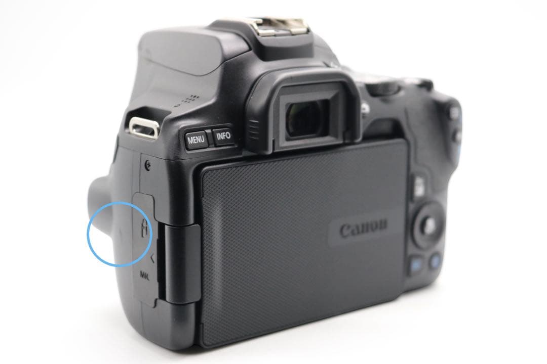 超美品ですが 【Canon EOS Kiss X10 ダブルレンズセット】