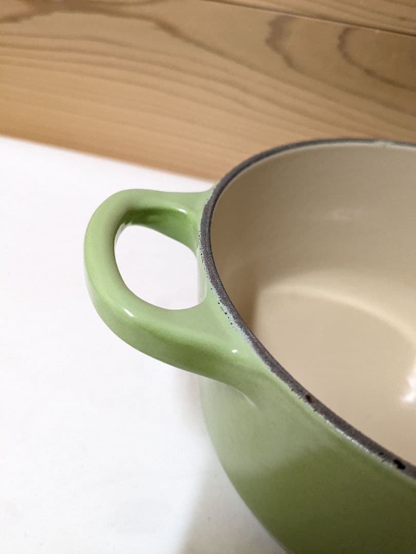 ル・クルーゼ　Le　Creuset ココット・ロンド　グリーン　16cm