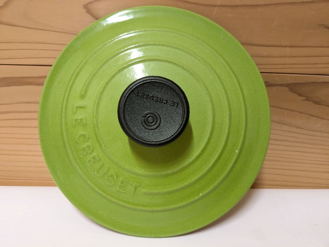 ル・クルーゼ　Le　Creuset ココット・ロンド　グリーン　16cm