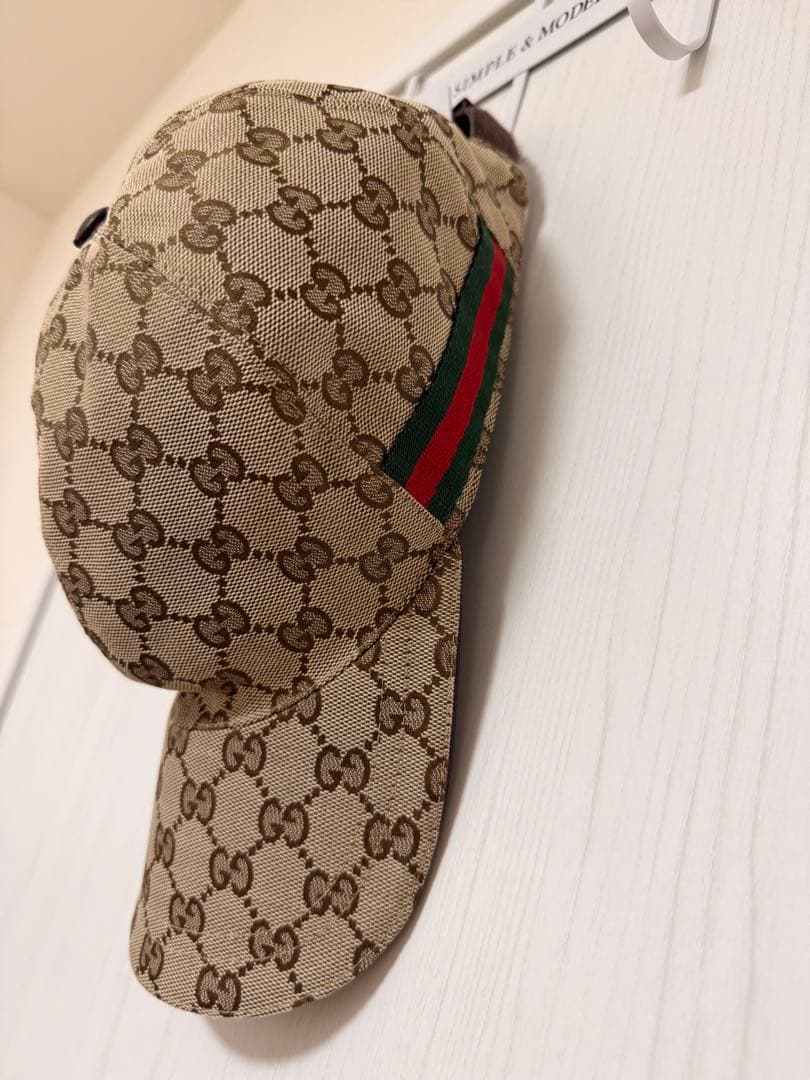 GUCCIベースボールロゴキャップ