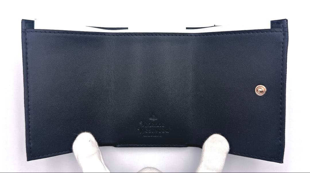 【新品✨人気】Vivienne Westwood 三つ折り財布/黒/ブラック
