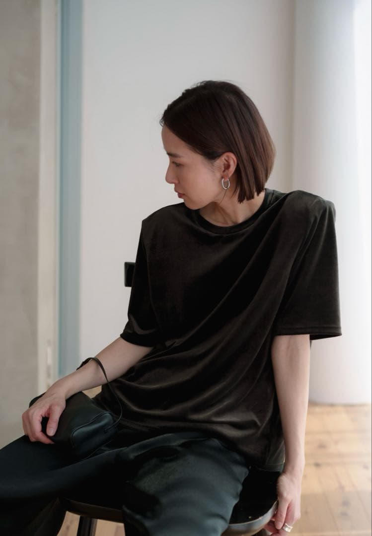 トップス roughlowVELOUR SHOULDERTEE(CHARCOALBROWN
