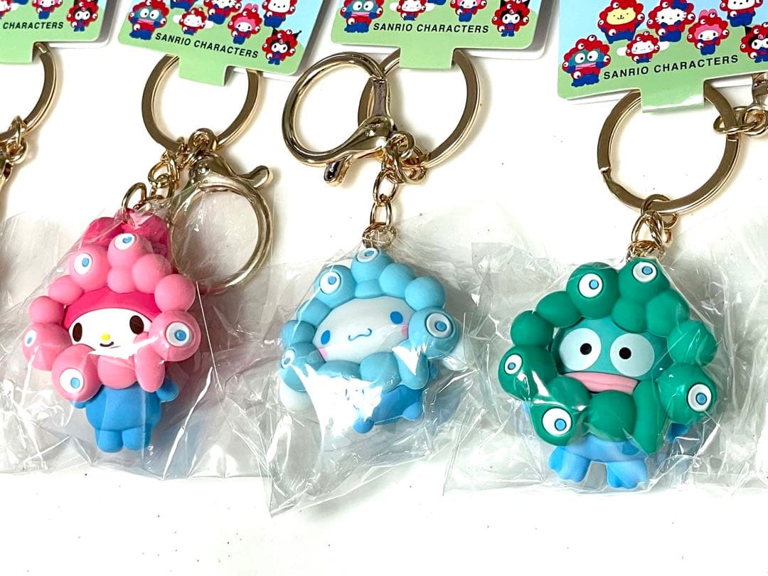新品 サンリオ ミャクミャク立体マスコットキーホルダー キティちゃん他5個セット