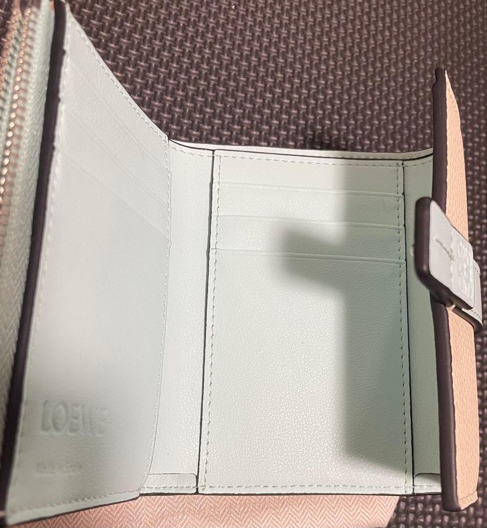 LOEWE 三つ折財布