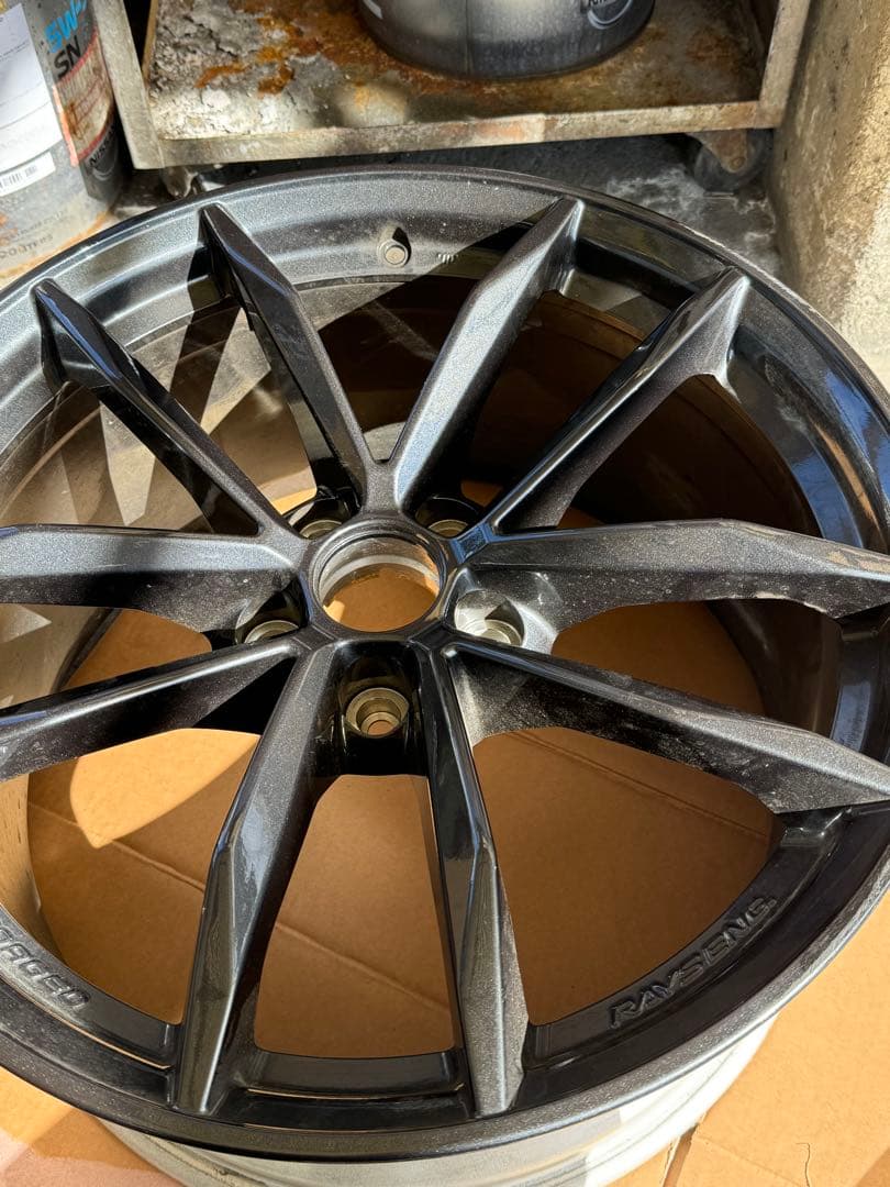 日産新型Z34 フロントホイール 19インチ