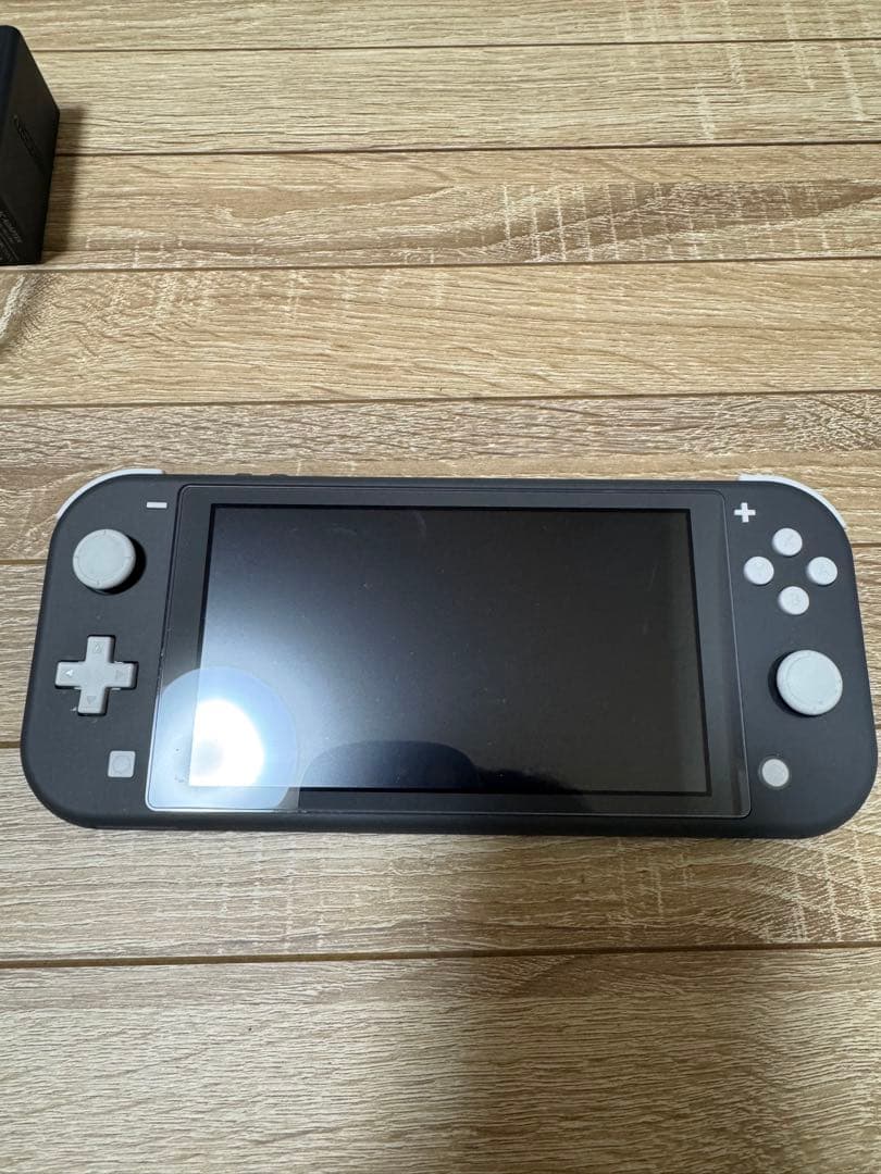 中古　Switch lite 本体　グレー