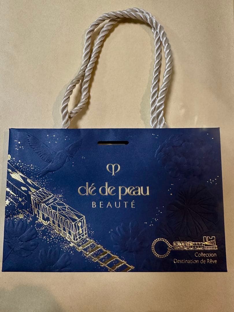 【新品未使用】clé de peau ヴォワールマティフィアンリサン　袋付き