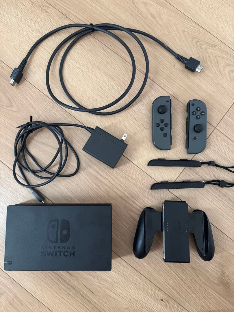 初代 Nintendo Switch 一式 (バッテリー膨張)