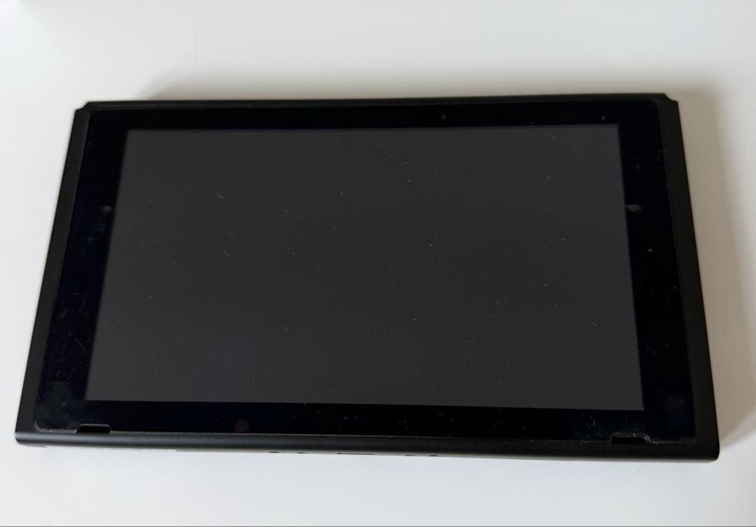 Switch本体一式【一部ジャンク品扱い：画面に白い線が発生】