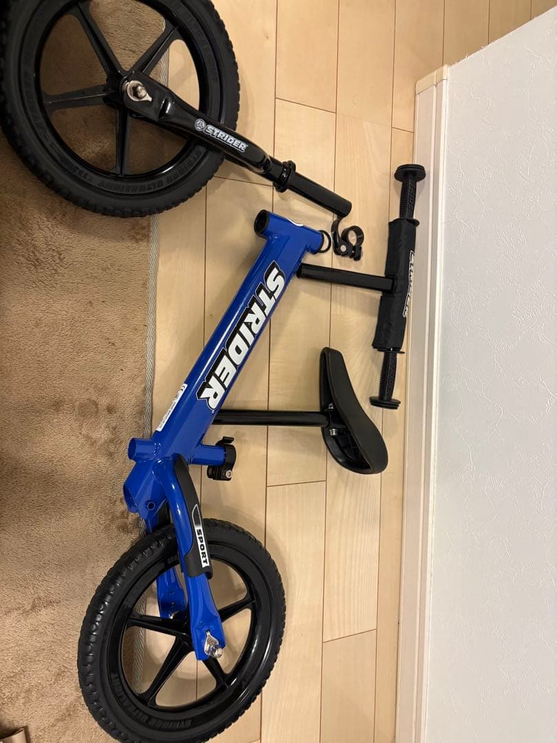 STRIDER スポーツモデル ブルー 12インチ