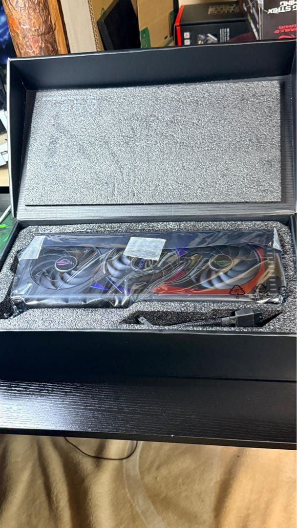 グラフィックボード・グラボ・ビデオカード ASUS ROG STRIX RTX4070ti