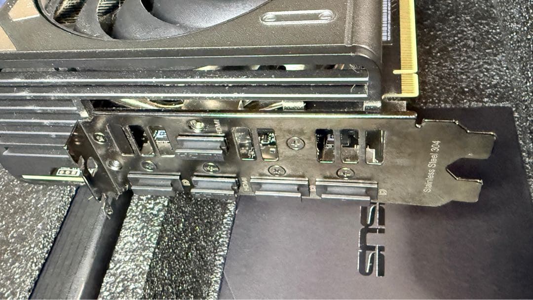 グラフィックボード・グラボ・ビデオカード ASUS ROG STRIX RTX4070ti