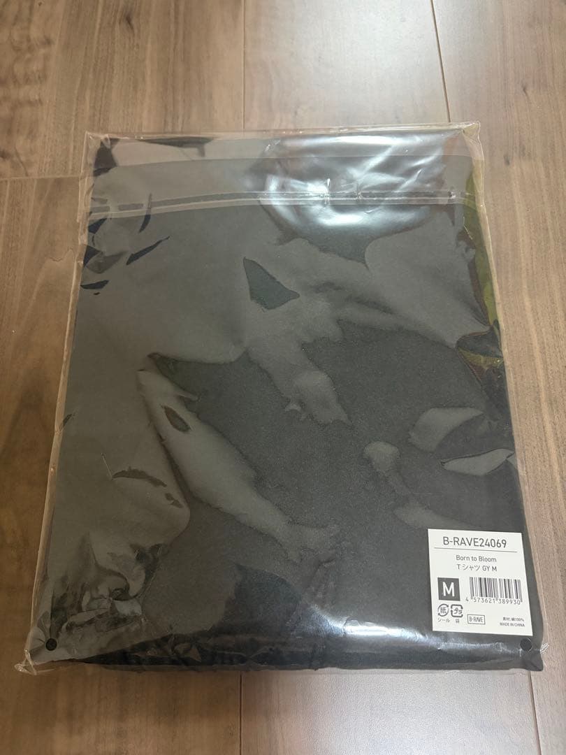 新品 未開封 HANA born to bloom Tシャツ ライブ　Mサイズ