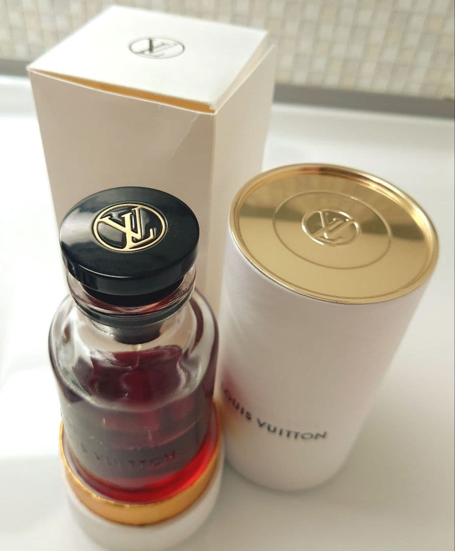 限定値下げ‼️ルイ・ヴィトン コントロ・モワ EDP 残6割