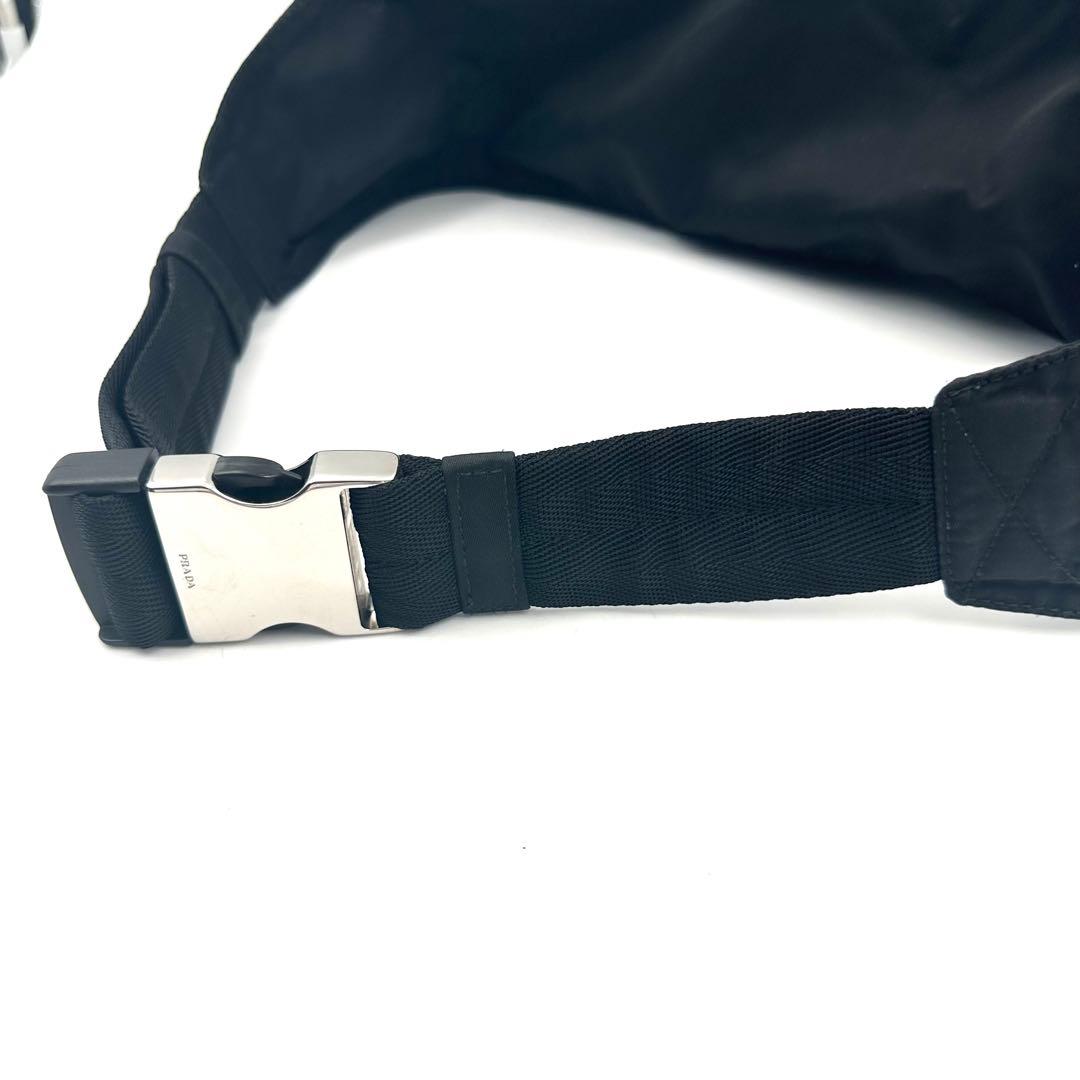 《美品》PRADA 三角ロゴ ナイロンクロスボディ ボディバッグ ウエストポーチ