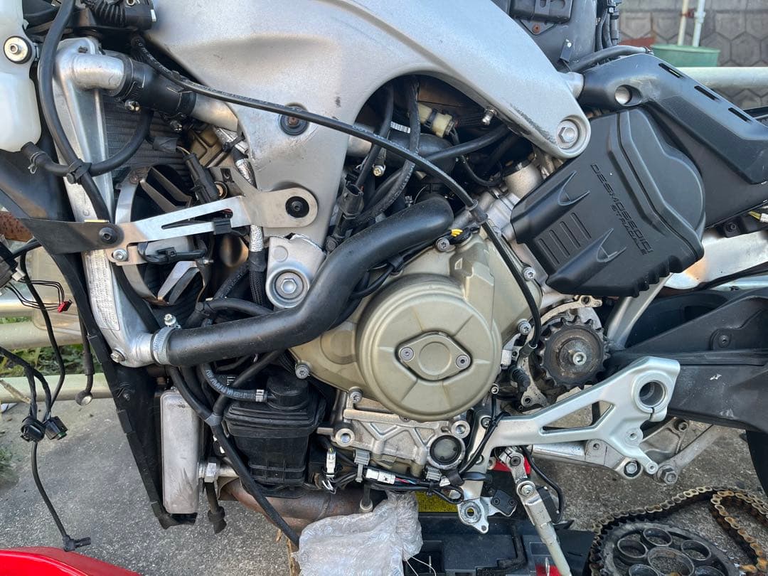 ドゥカティv4s エンジン