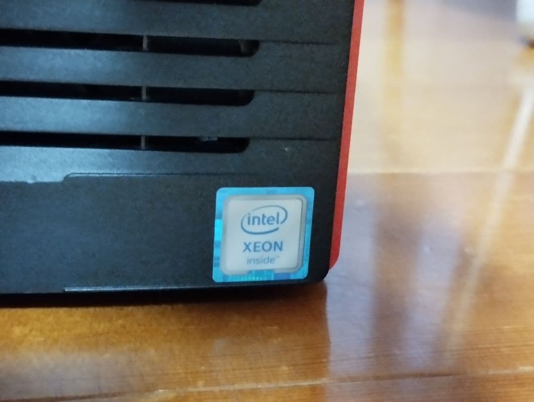 Fujitsu TX-1310 M3 上位互換？ CELSIUS W570