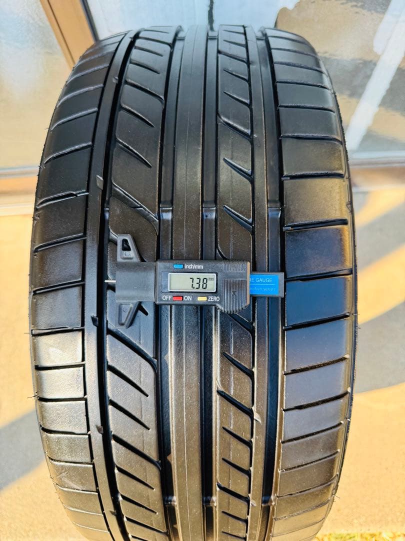 GOOD YEAR EAGLE LS EXE 245/40R18 2024年製。