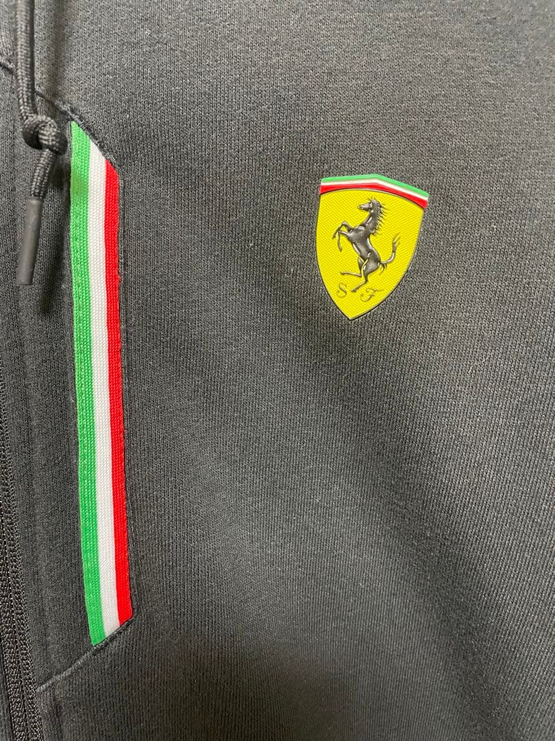 PUMA Ferrari フルジップフーディとパンツのジャージ上下セット XL