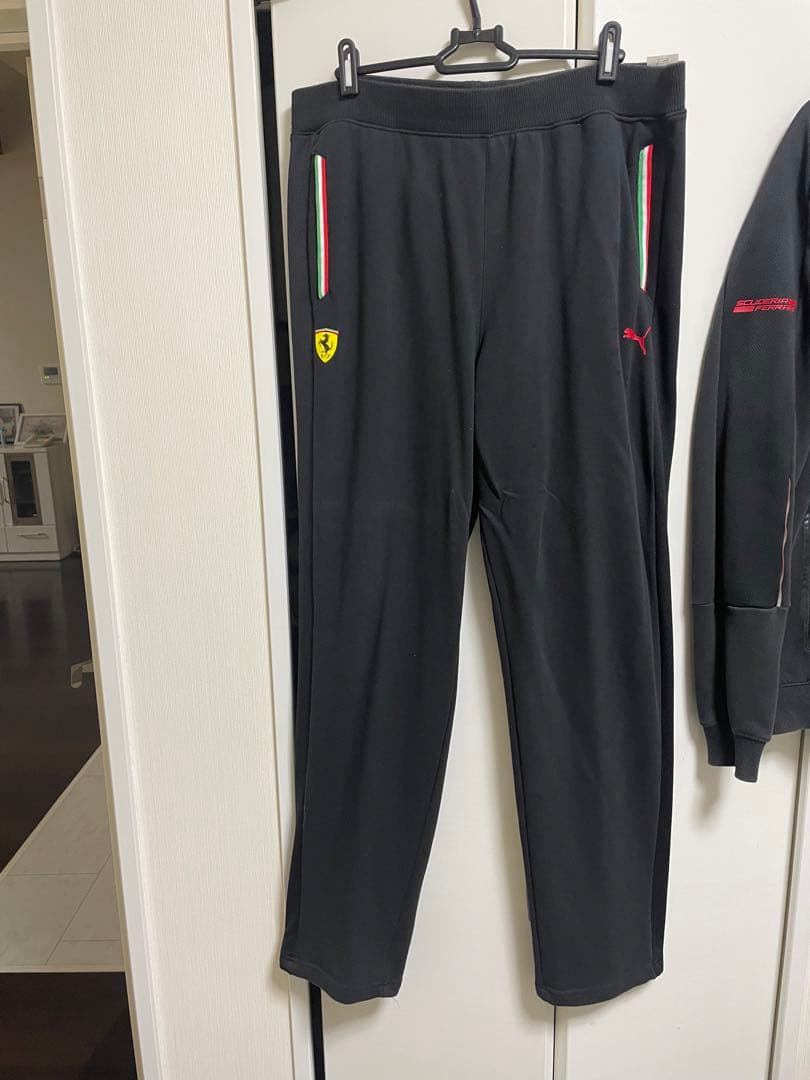 PUMA Ferrari フルジップフーディとパンツのジャージ上下セット XL