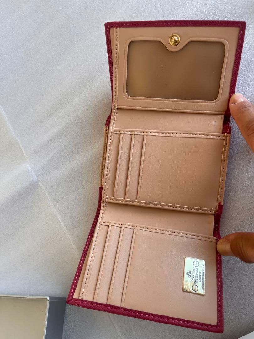 【新品未使用】Vivienne Westwood ピンク 三つ折り財布