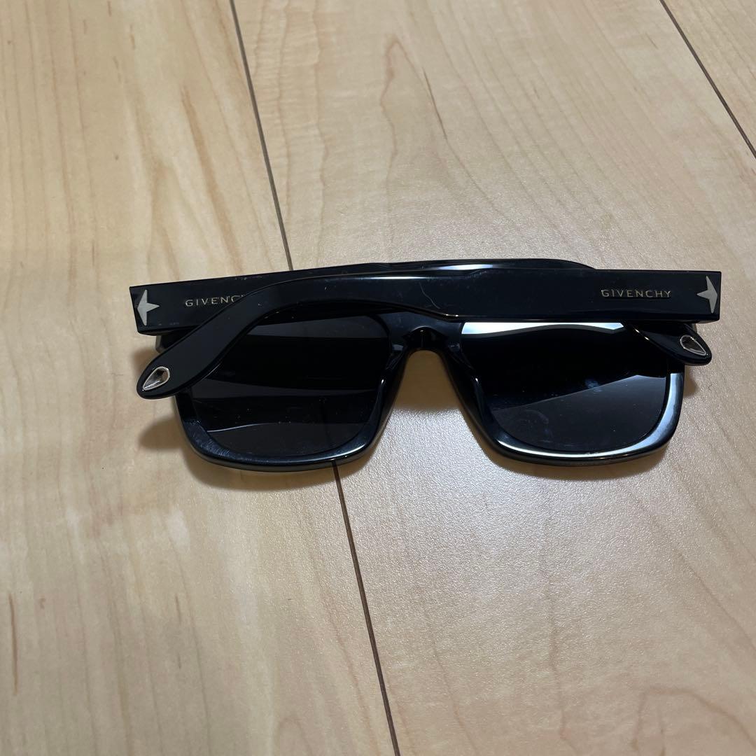 ジバンシー　サングラス