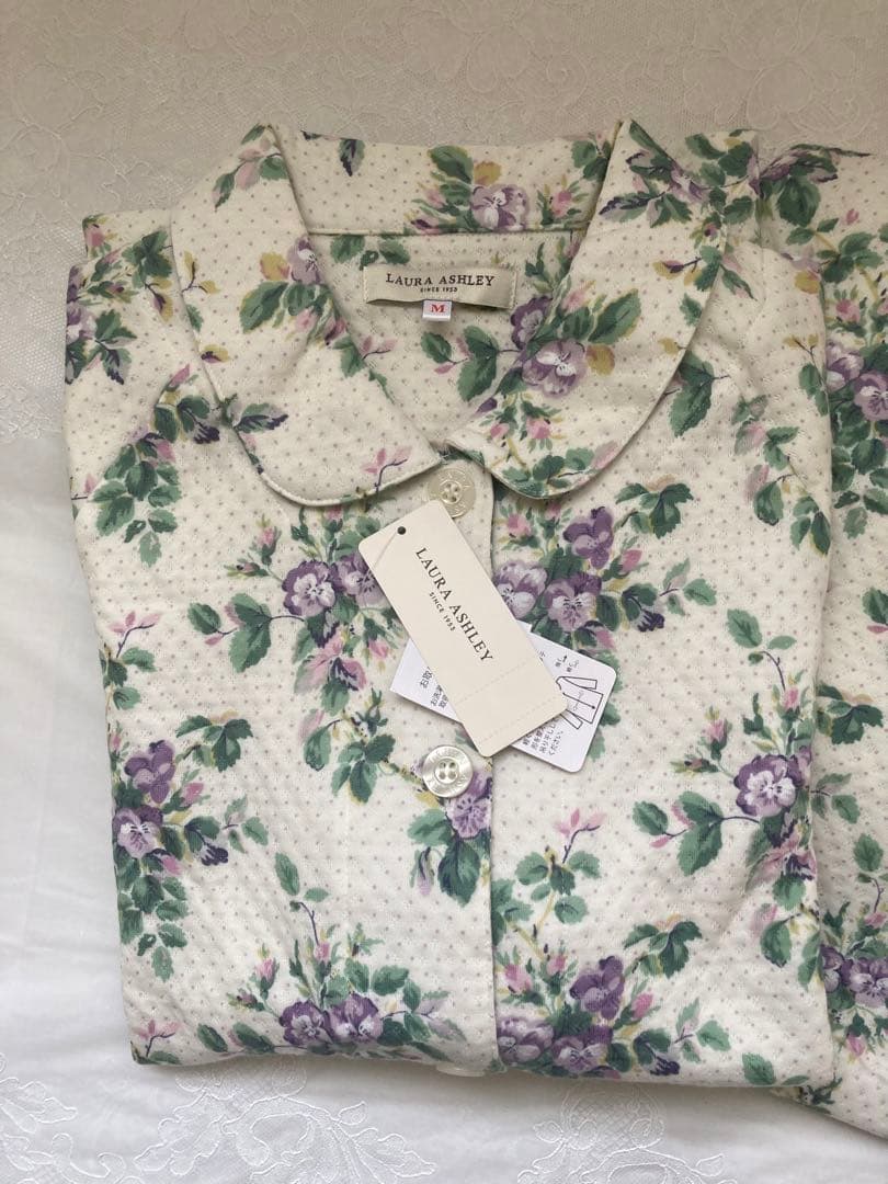 専用　LAURA ASHLEY ローラアシュレイ　ナイトウェア