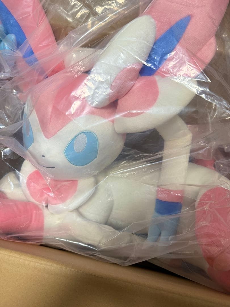 ぬいぐるみ 等身大 ニンフィア 寝そべり