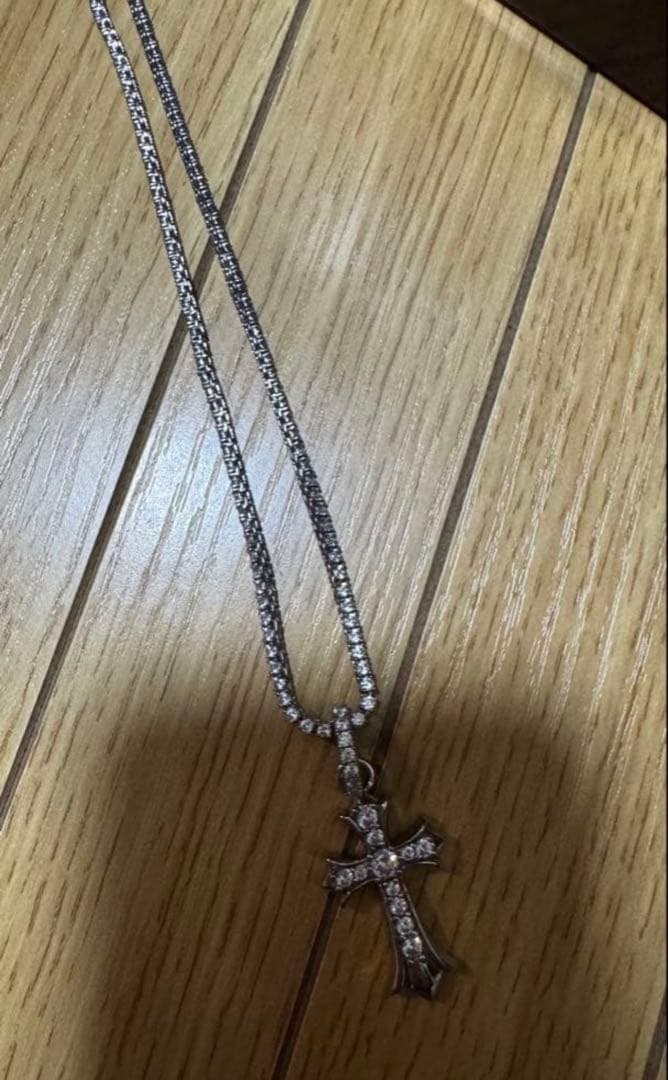 AVALANCHE シルバー クロスネックレス