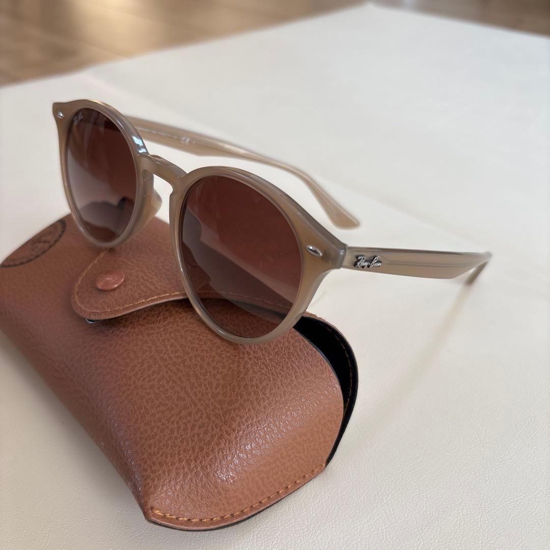 Ray-Ban ラウンド型サングラス ブラウン