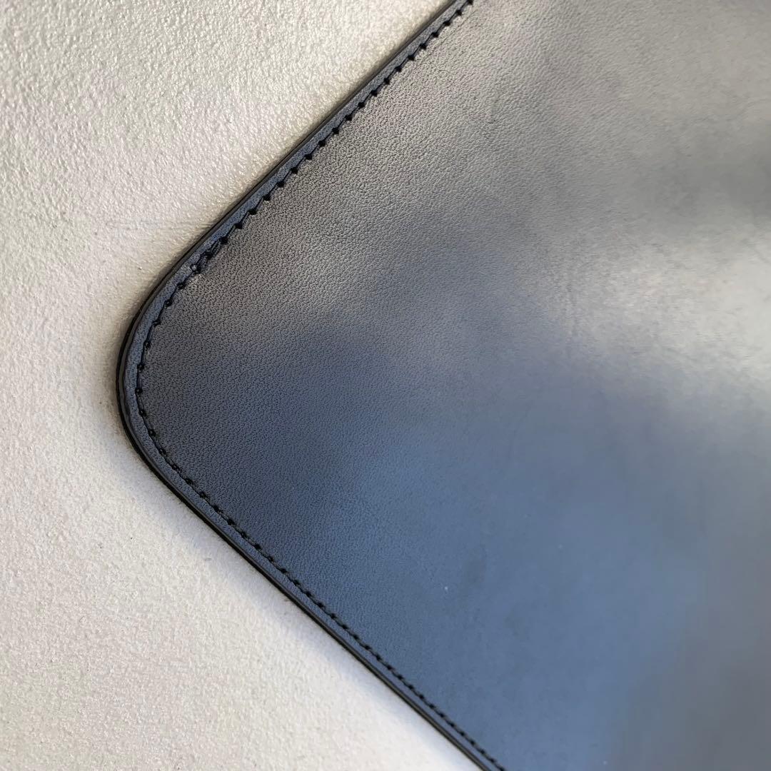 【極美品】drip/レザー MacBook Case 14インチ ケース