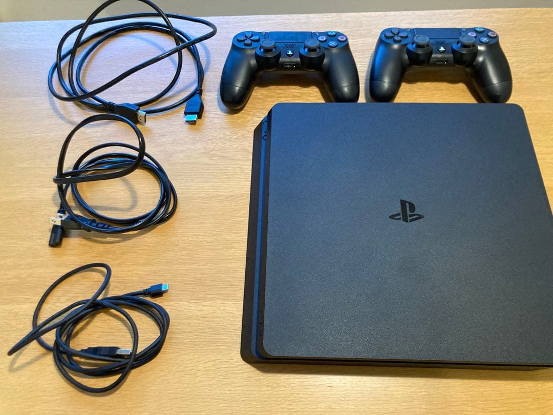 PS4 本体(ブラック)　ソフト6本