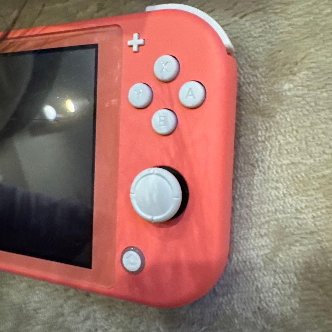 Nintendo Switch LITE コーラル
