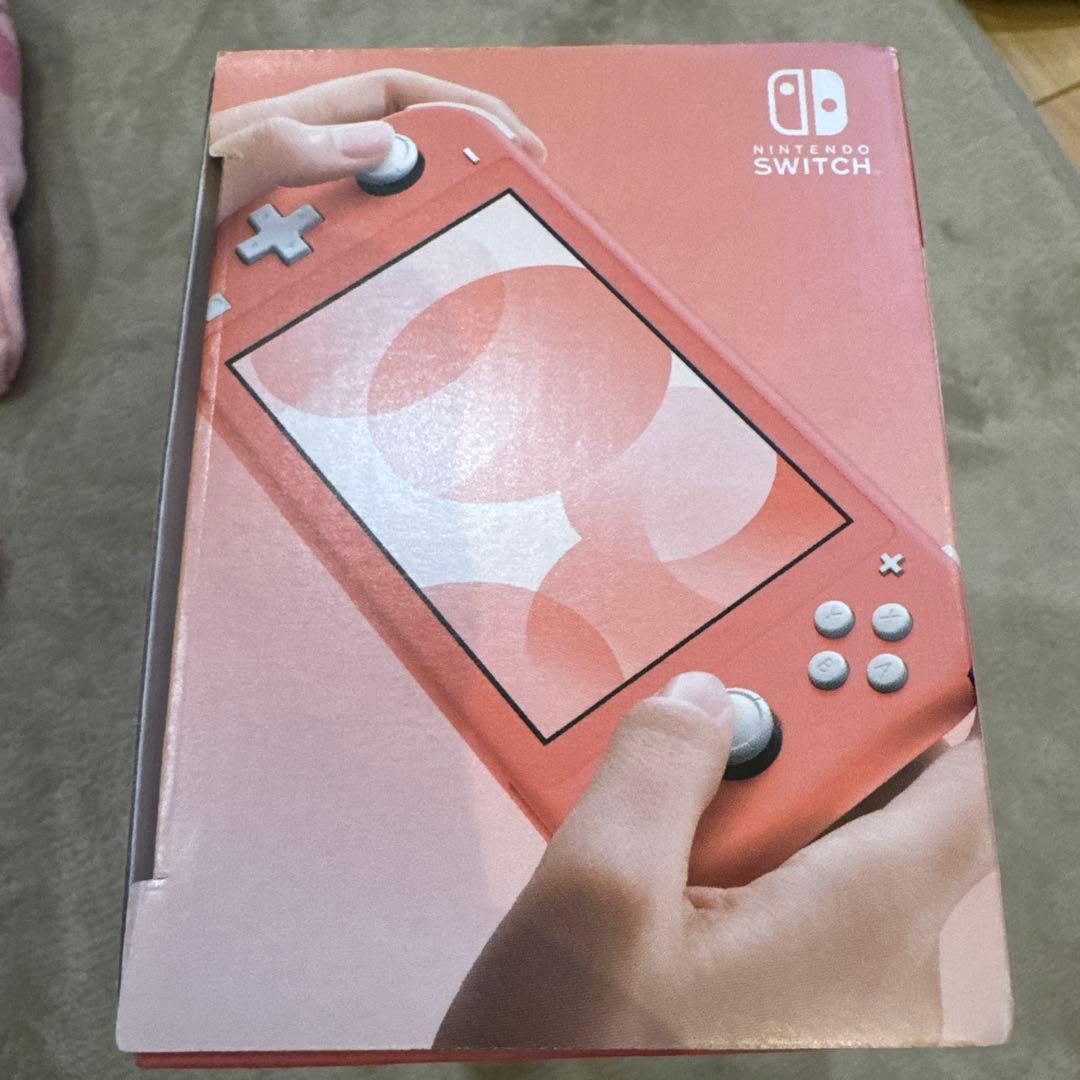 Nintendo Switch LITE コーラル