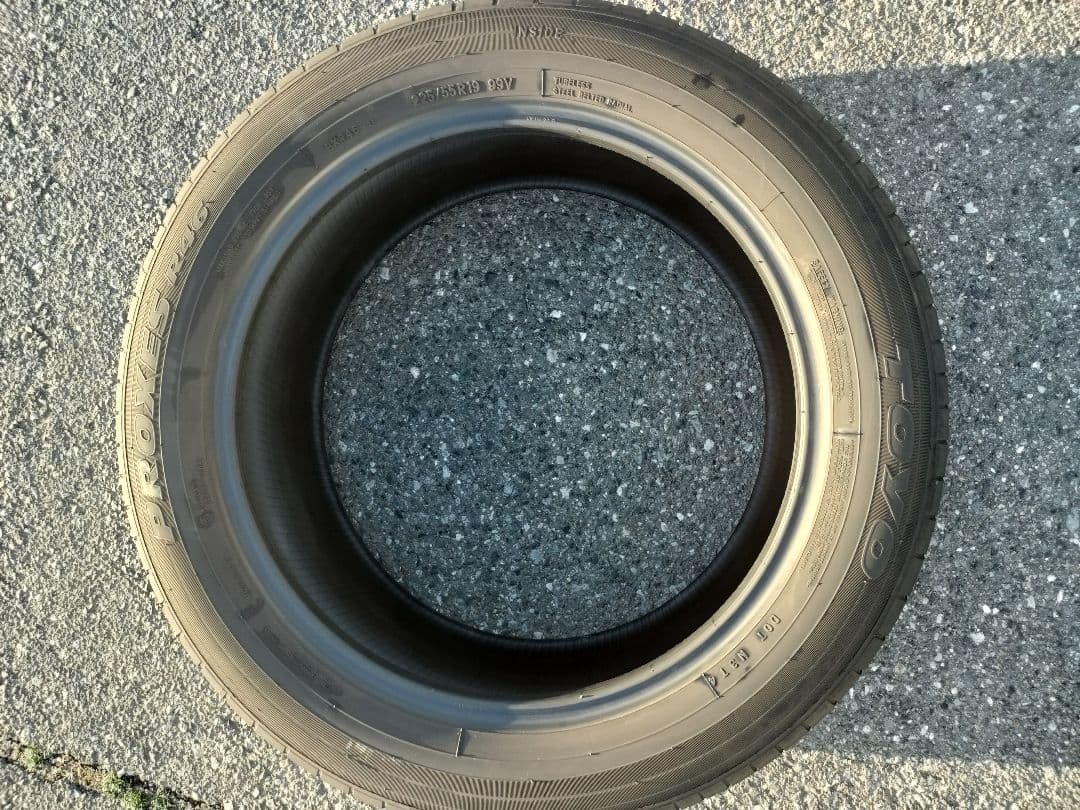 TOYO PROXES 225/55R19 24年製 室内保管 約5mm 送料込