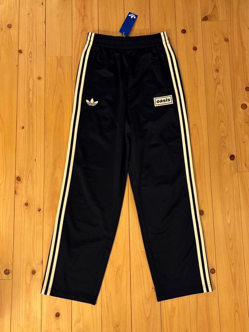 adidas Originals × Oasis ツアー トラックパンツ
