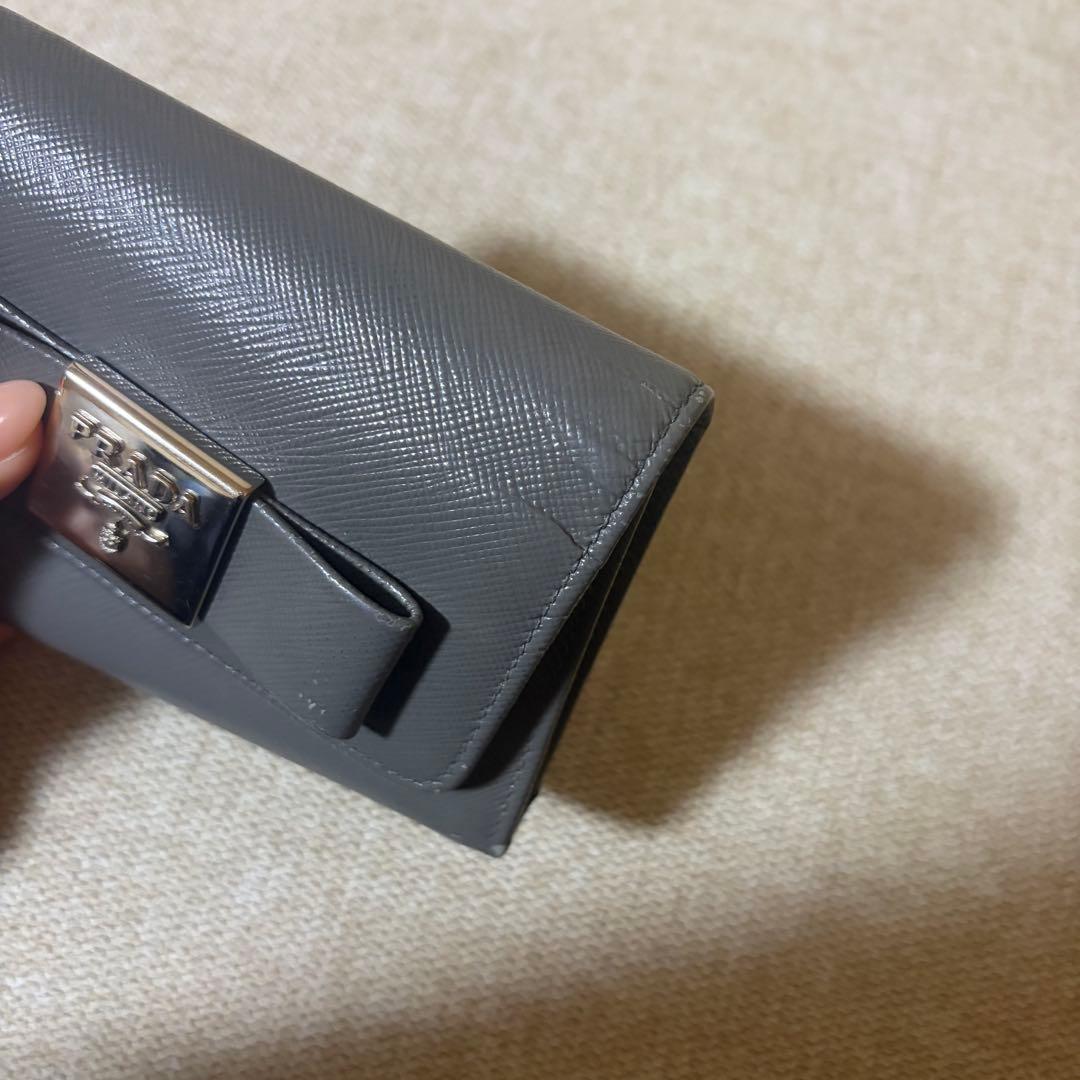 外箱/保証書付き PRADA ミニ財布 サフィアーノレザー リボン