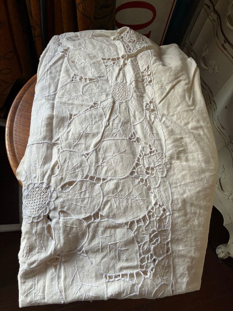 Ka アンティーク　大判カバー　テーブル　ベッド　カバークロス　刺繍レース