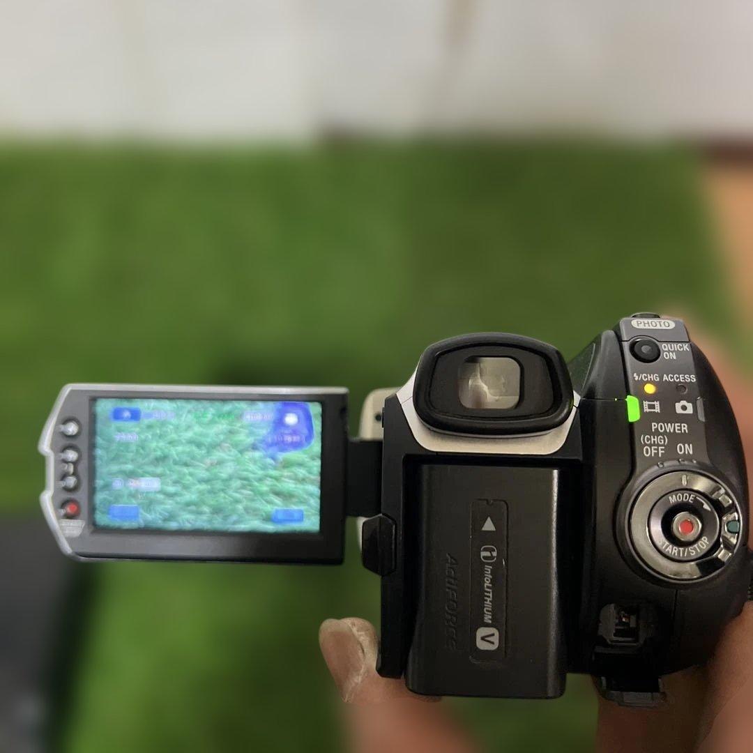 Sony HD 10.2Mega pixels ビデオカメラ 本体中古
