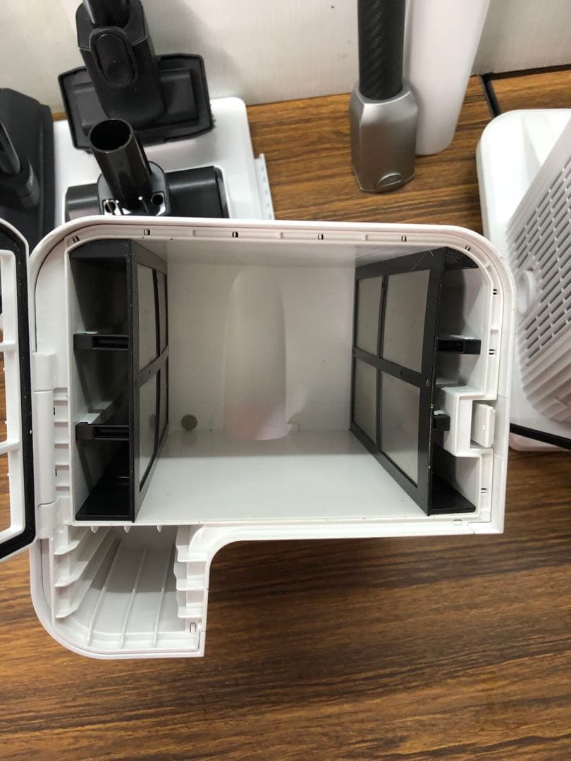 Shark 掃除機　CLEAN SENSE IQ IW3241JSL 送料無料