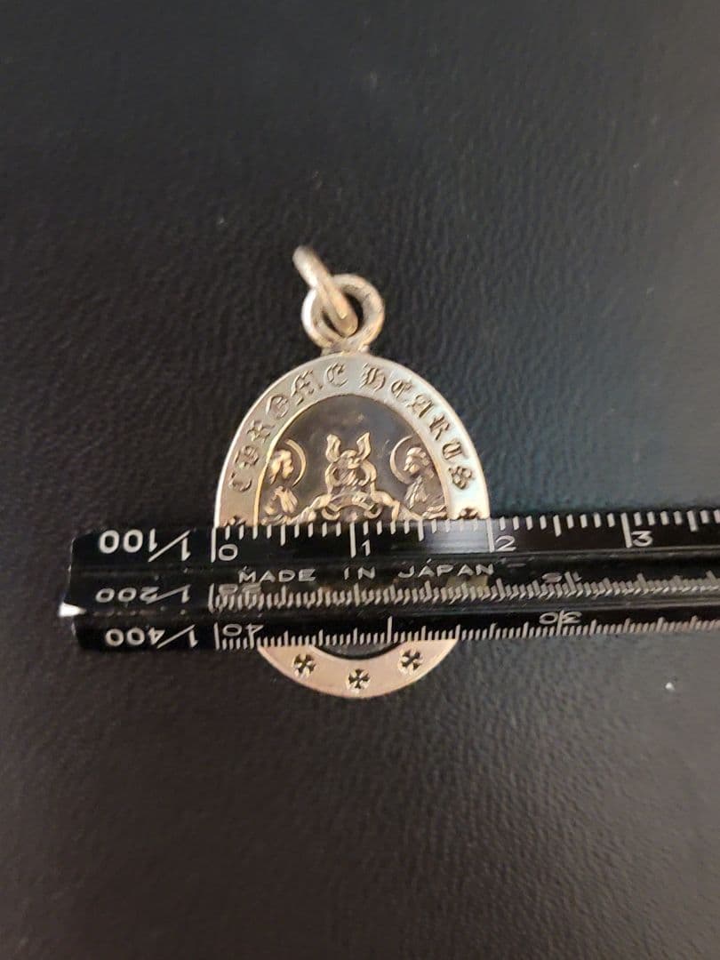 クロムハーツ　CHROME HEARTS　エンジェルメダル　オーバル