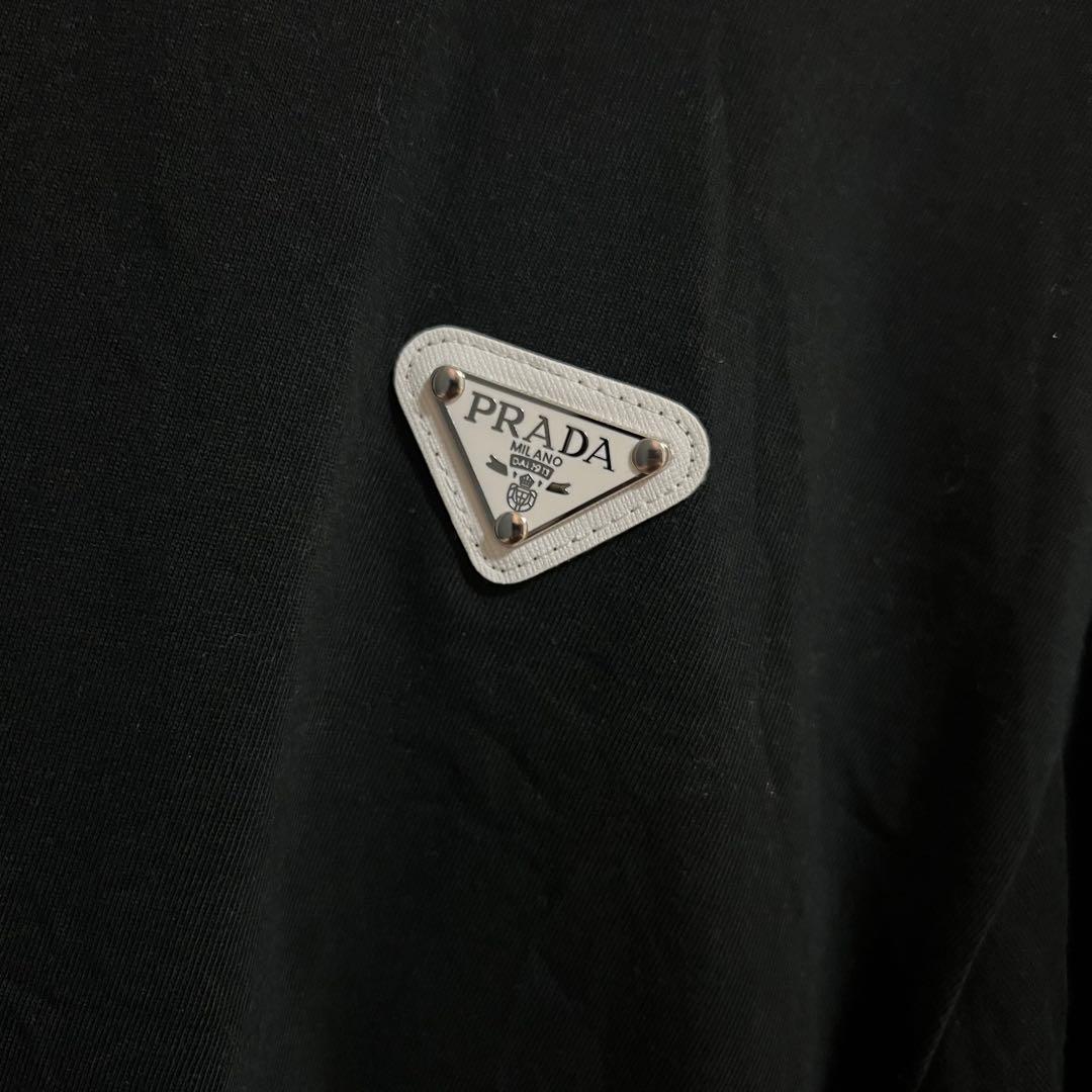 PRADA 黒 Tシャツ 半袖