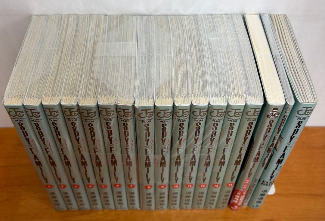 SPY×FAMILYスパイファミリー1〜14巻 ＋怪獣8号1〜13巻＋関連本3冊