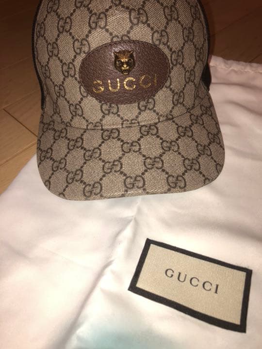 GUCCI タイガーメタルキャップ